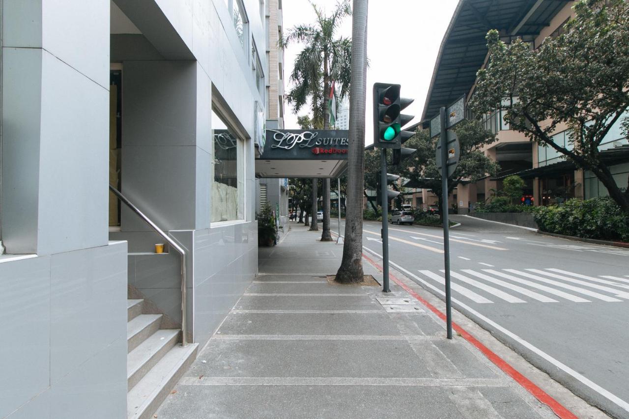 เรดดอร์ซ พรีเมียม ใกล้กรีนเบลท์ มากาตี - พนักงานฉีดวัคซีนแล้ว Hotel Makati City ภายนอก รูปภาพ